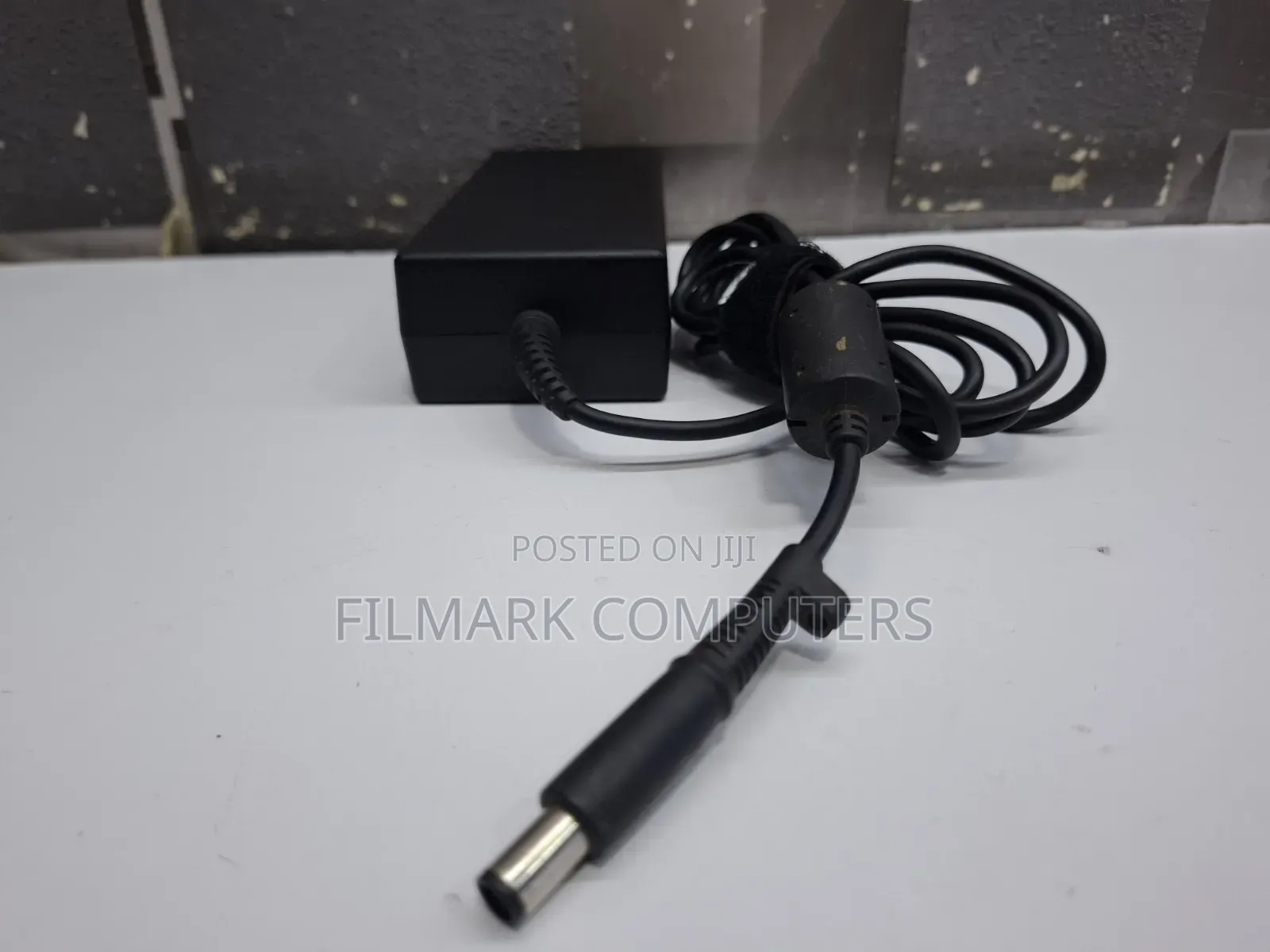 Ex Uk Hp 150w 19v 7.89a 7.4mm X 5.0mm Charger Adapter ( Hp Big Pin )
