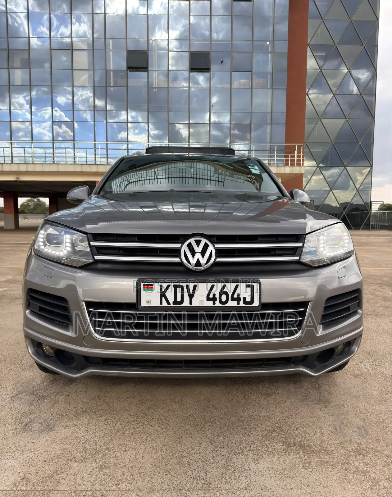 Volkswagen Touareg 2014 Gray