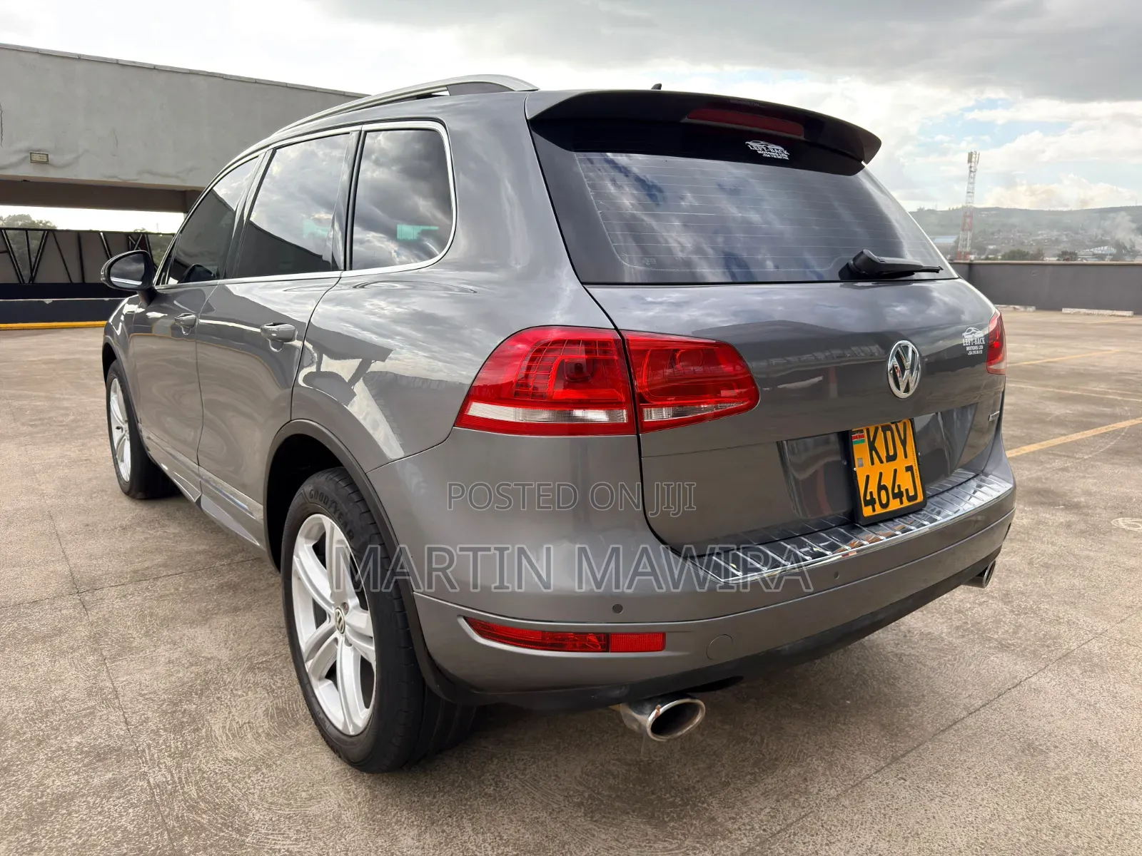 Volkswagen Touareg 2014 Gray