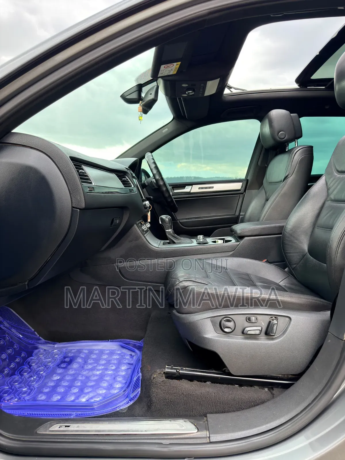 Volkswagen Touareg 2014 Gray