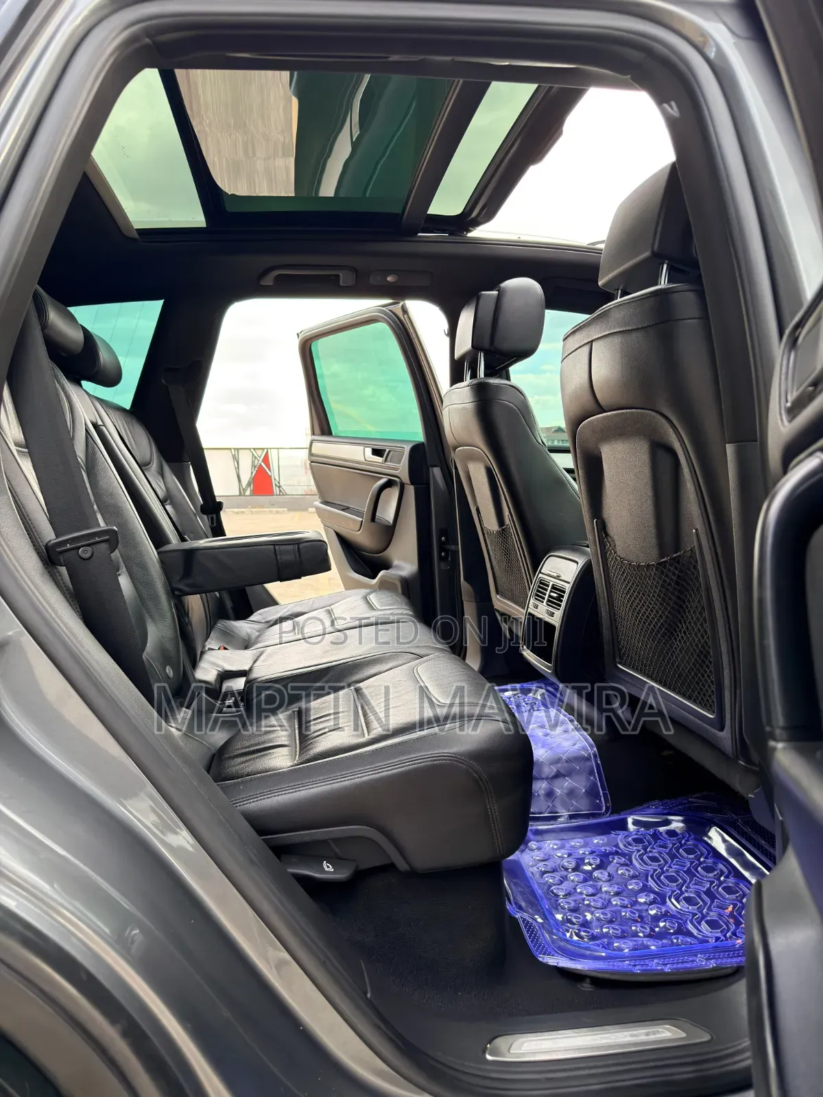 Volkswagen Touareg 2014 Gray