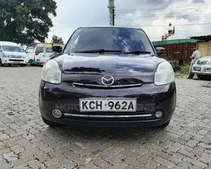 Mazda Verisa 2009