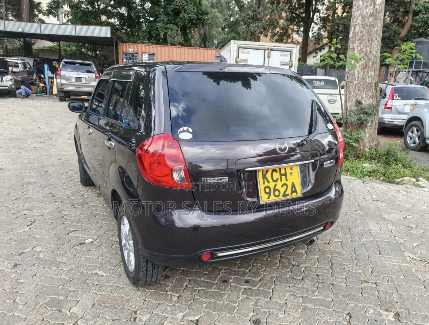 Mazda Verisa 2009