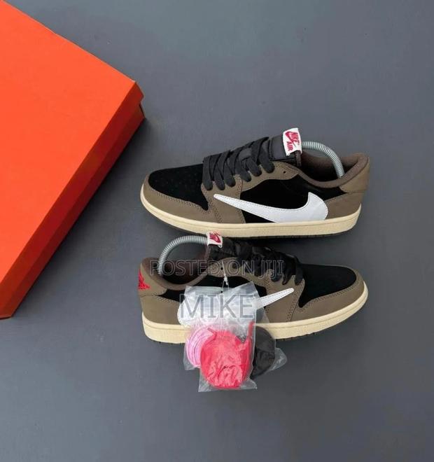 Jordan 1 Low  Shoes - thumbnail 6