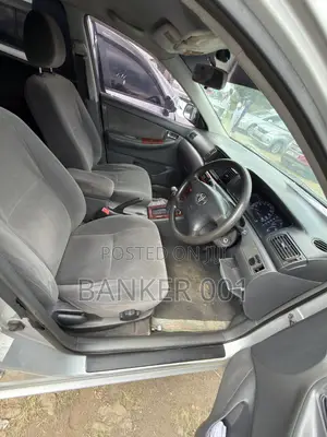 Toyota Corolla 2004 Silver