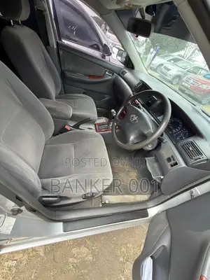 Toyota Corolla 2004 Silver