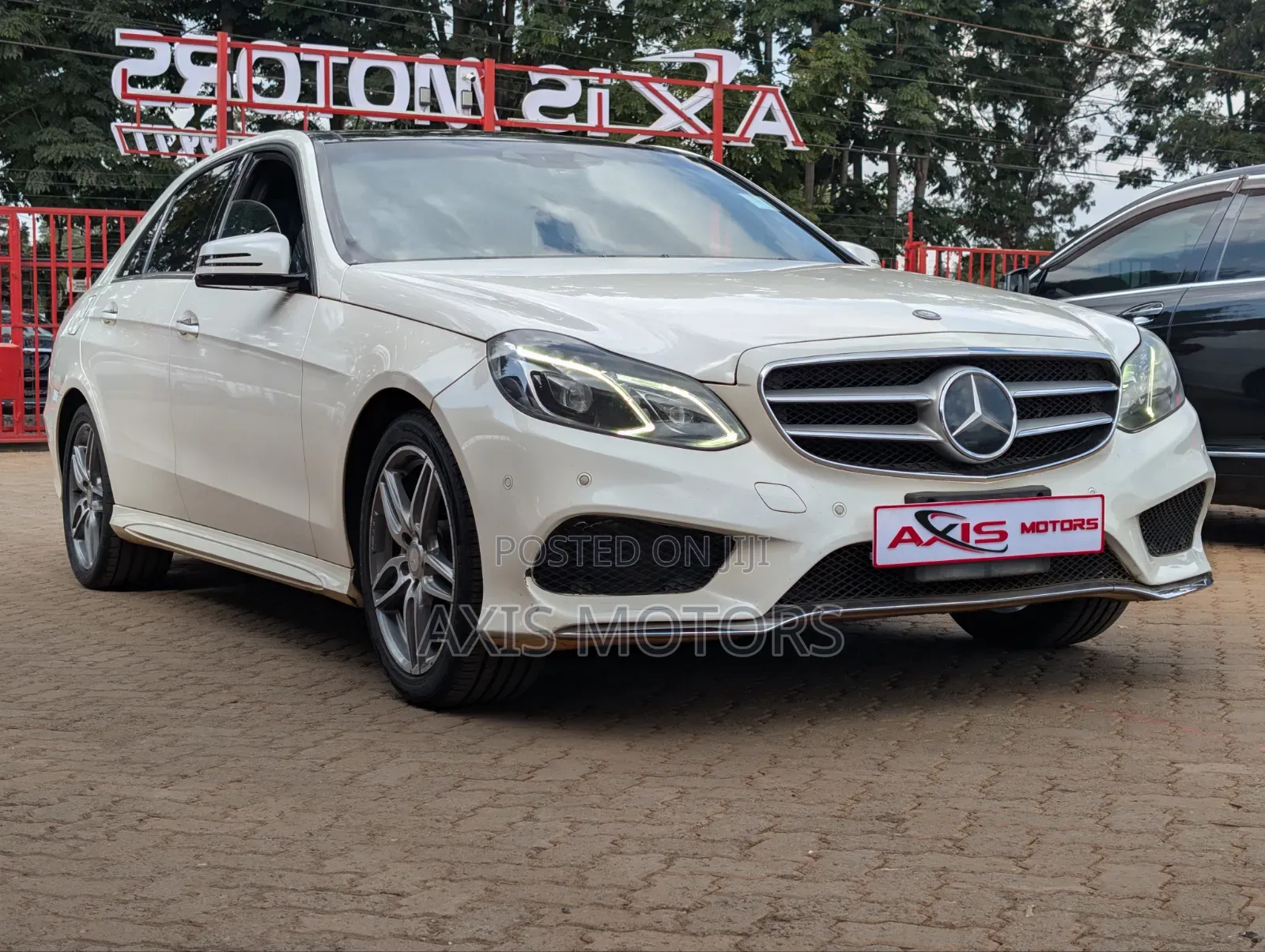 Mercedes-Benz E250 SV Premium 2014 White
