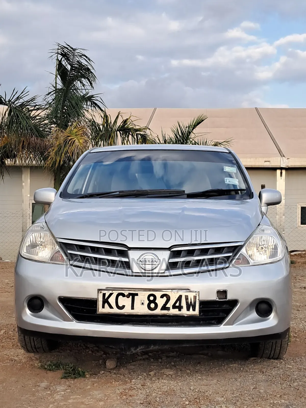 Nissan Tiida 2012 Silver