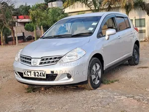 Nissan Tiida 2012 Silver