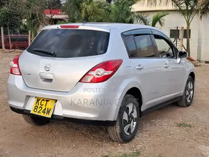 Nissan Tiida 2012 Silver