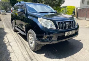 Toyota Land Cruiser Prado 2010 Black