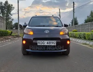 Toyota Porte 2014 Black