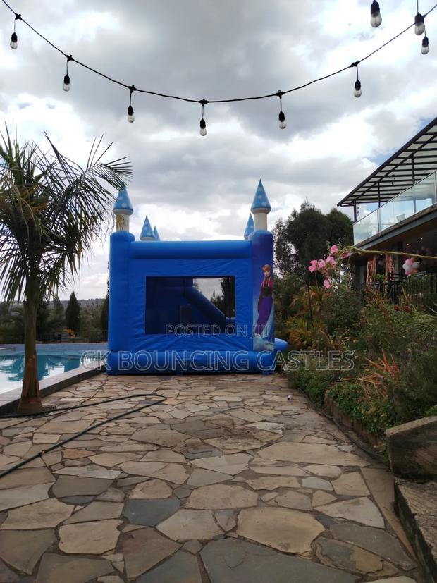 Second Hand Bouncing Castle on Quick Sale-Excellent Condition - thumbnail 2
