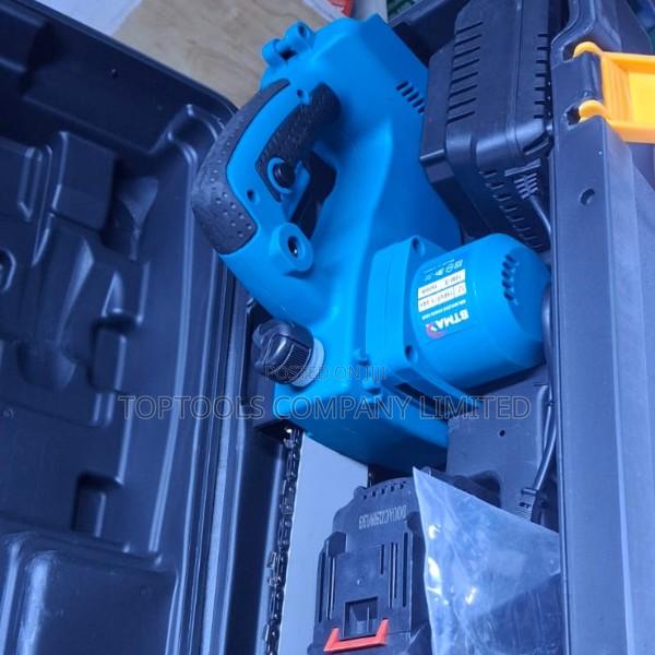 Cordless Battery Powersaw
