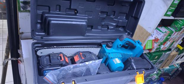 Cordless Battery Powersaw - thumbnail 2