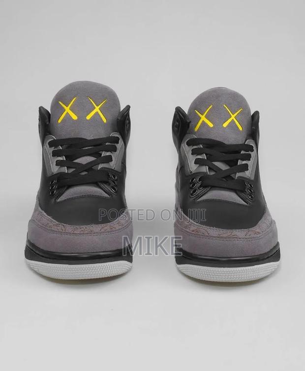 Jordan 3 Kaws - thumbnail 2