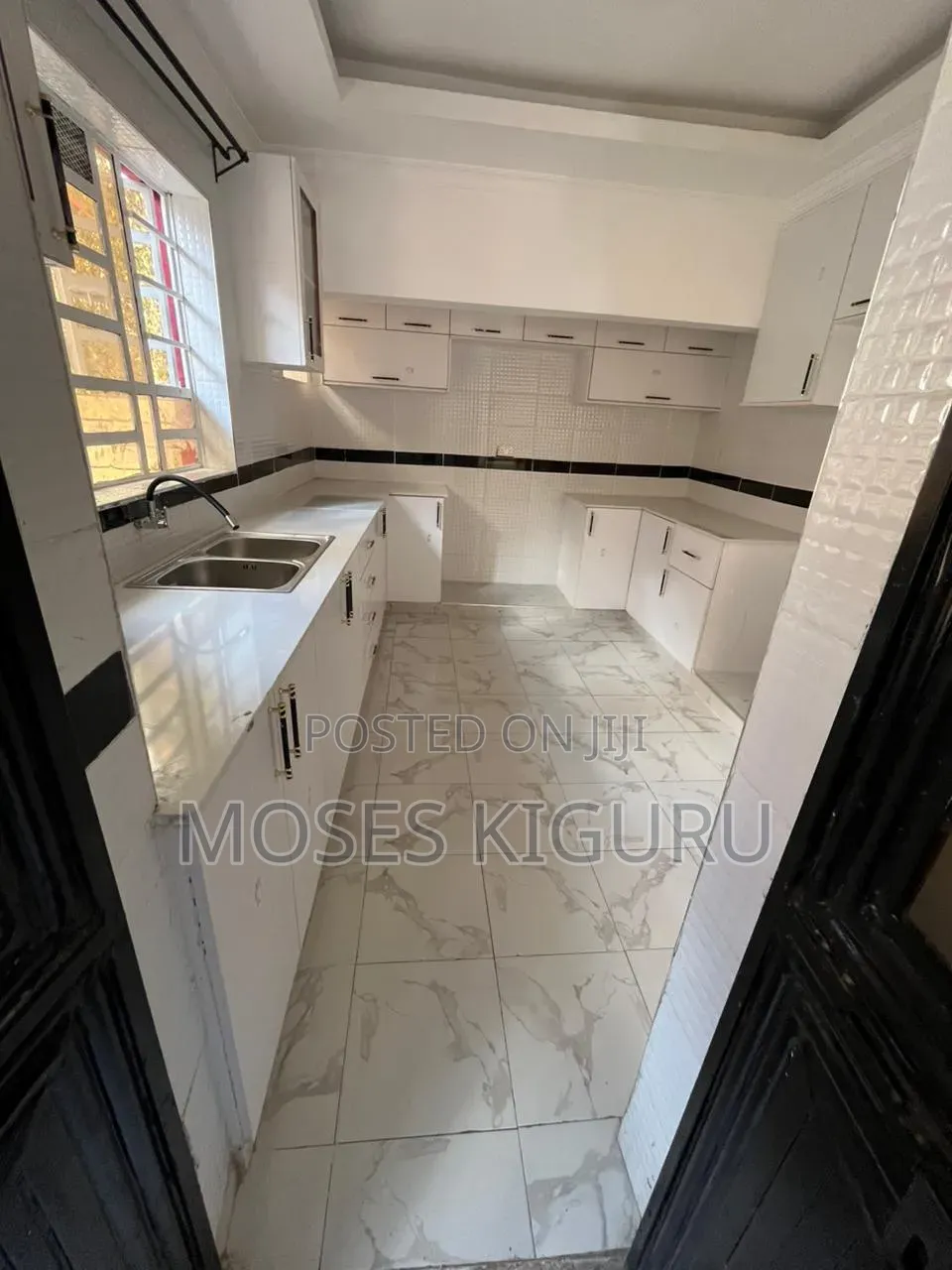 3bdrm Bungalow in Kimunyu, Kenyatta Road / Theta  for rent