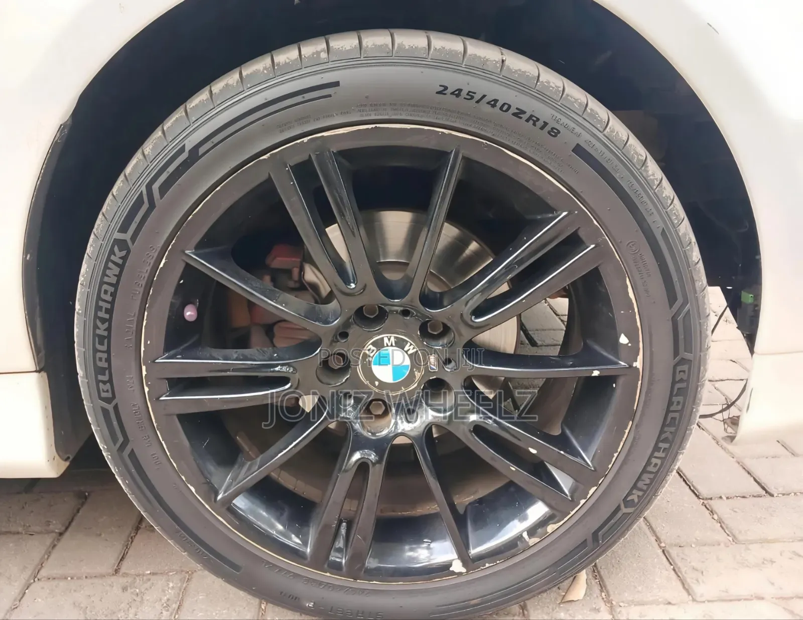 BMW 320i Sedan RWD 2009 White
