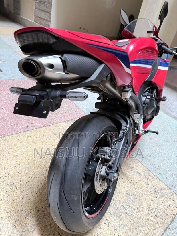 Honda CBR 2022 Red - thumbnail 2