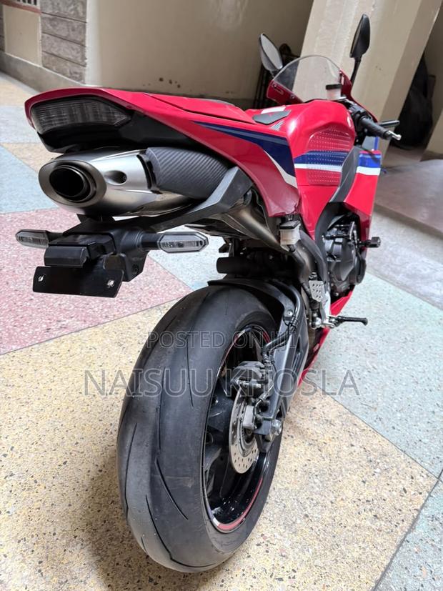 Honda CBR 2022 Red - thumbnail 3