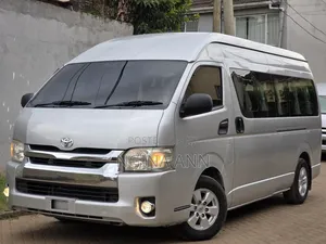 Toyota HiAce 2019 Silver