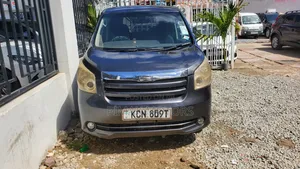 Toyota Noah 2012 Gray