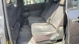 Toyota Noah 2012 Gray