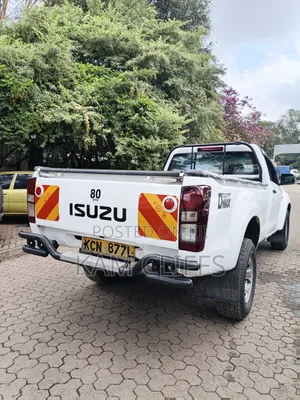Isuzu D-MAX 2017 White