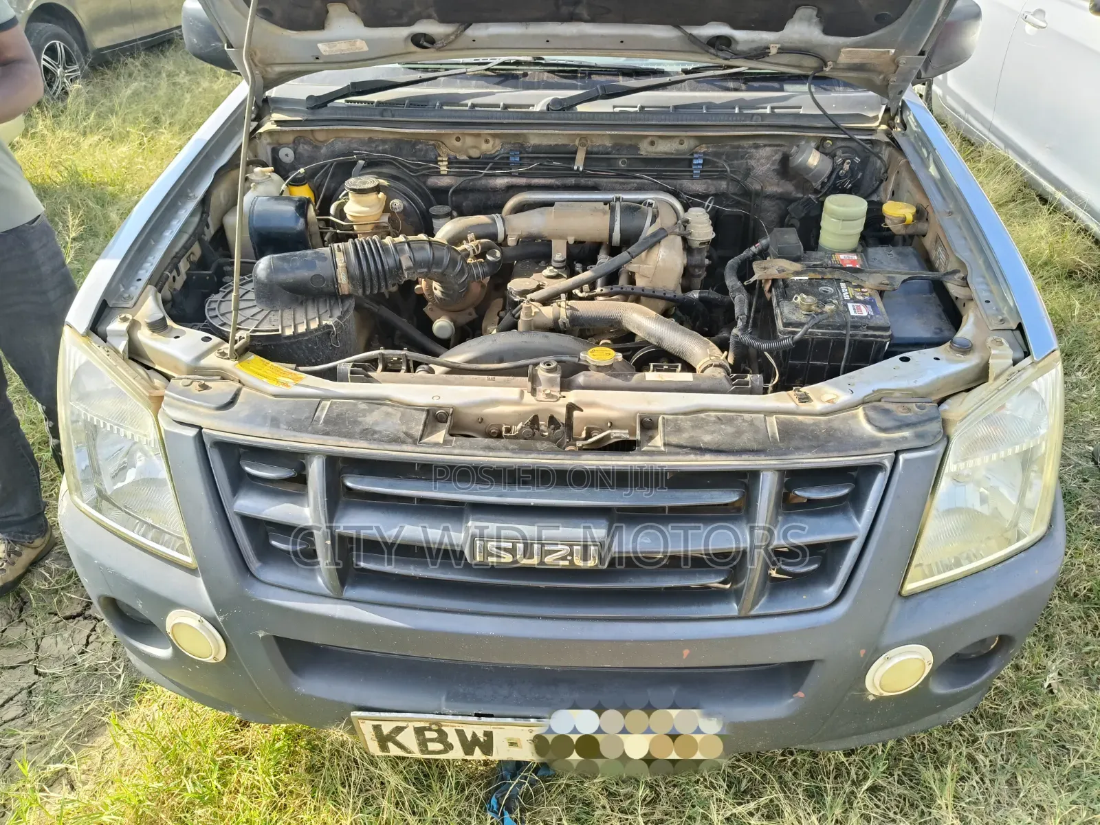 Isuzu D-MAX 2013 Silver