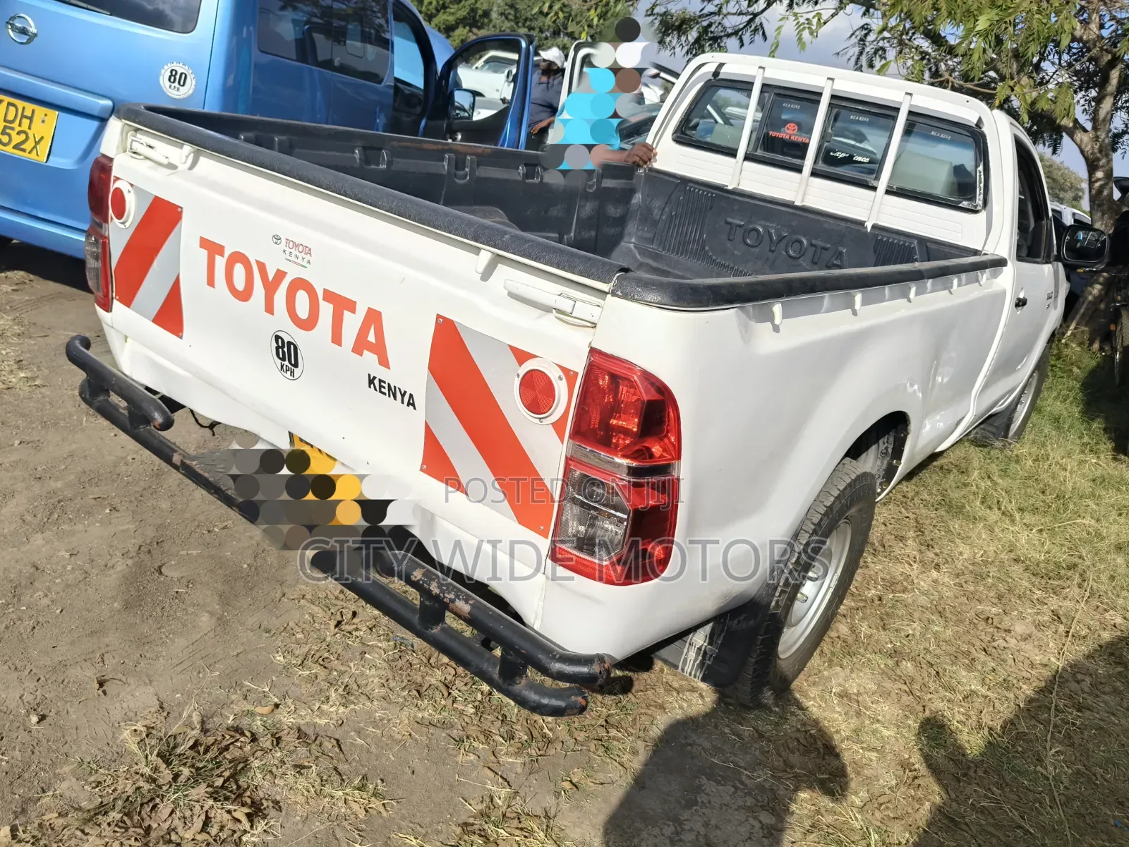 Toyota Hilux 2014 White