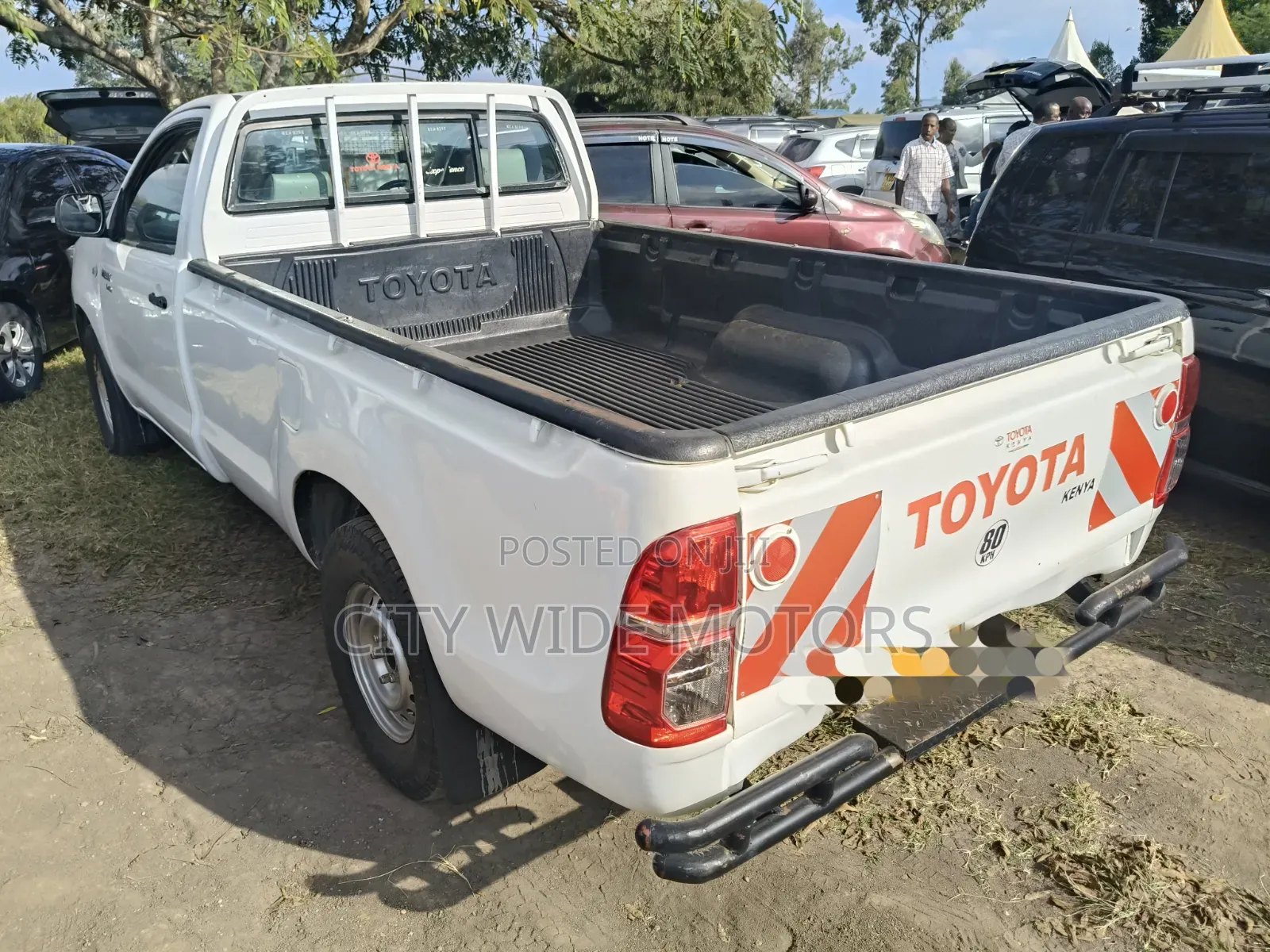 Toyota Hilux 2014 White