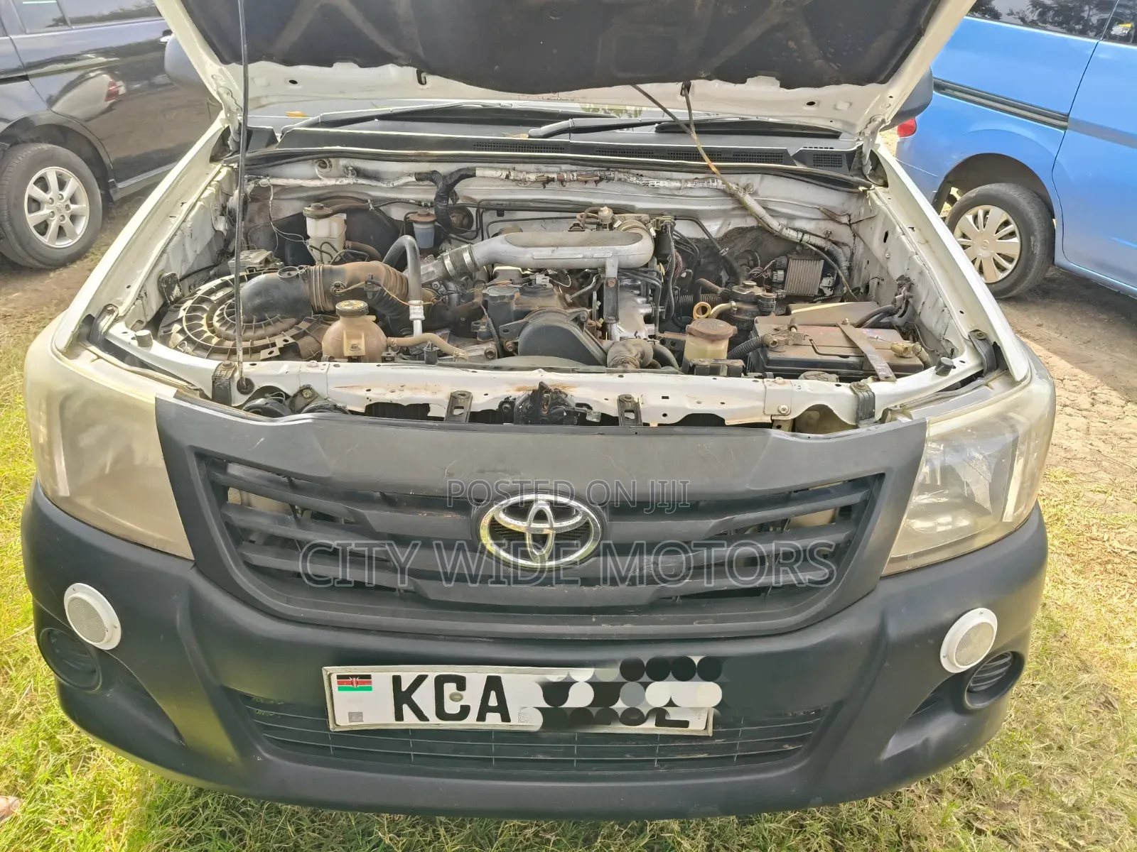 Toyota Hilux 2014 White