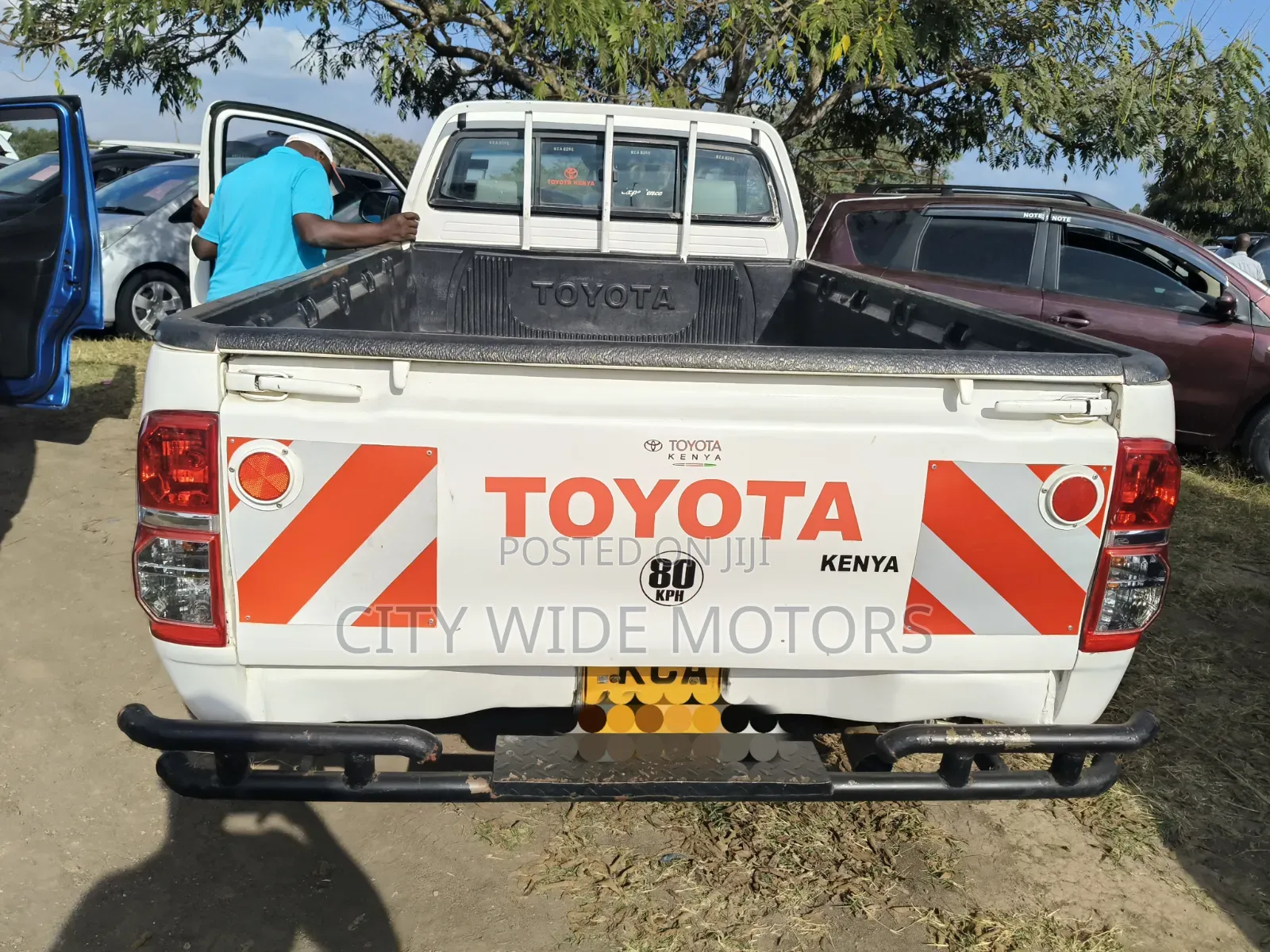 Toyota Hilux 2014 White