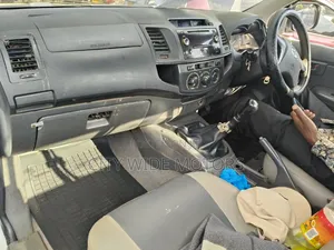 Toyota Hilux 2014 White