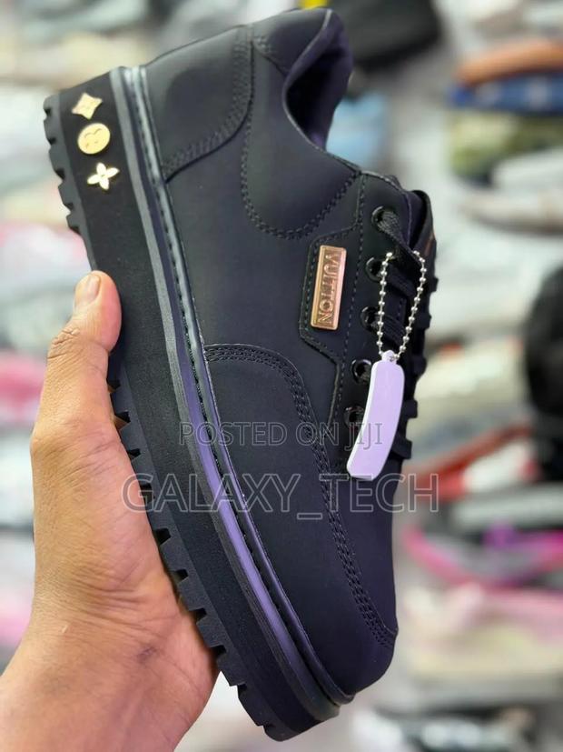 Louis Vuitton Size 40 to 45
