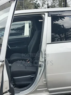 Toyota Probox 2017 Silver