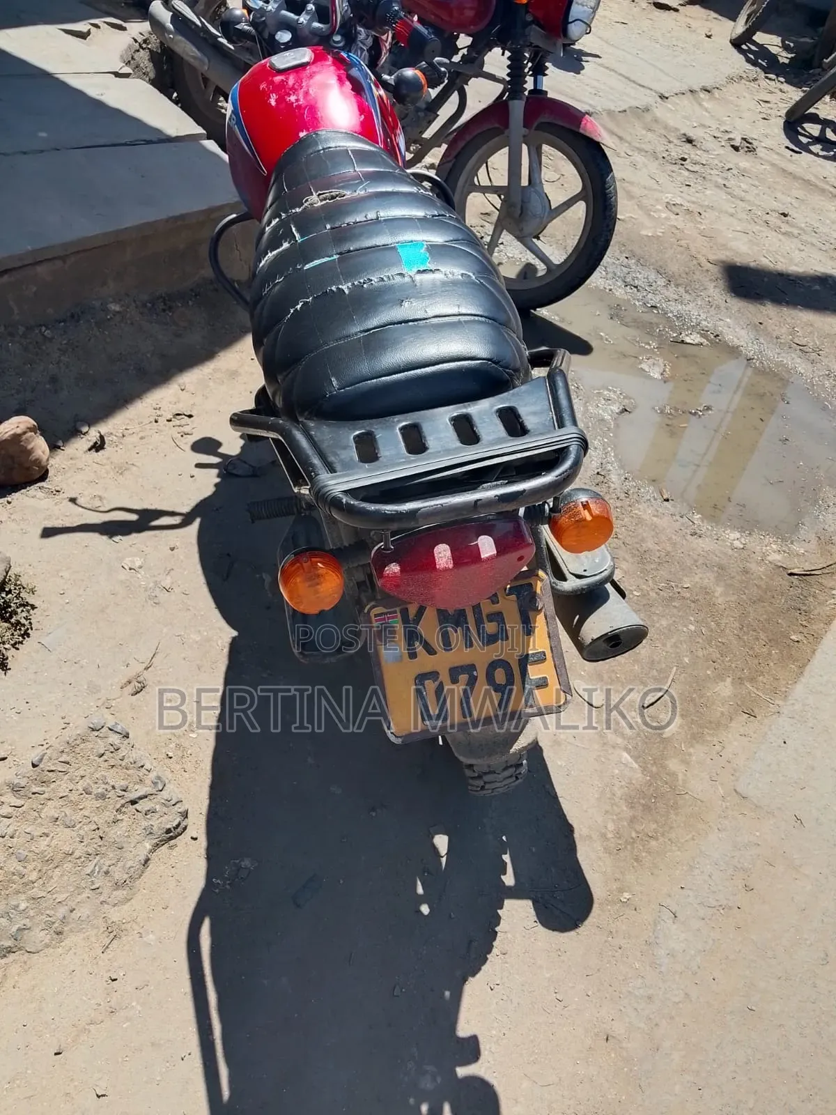 Bajaj Boxer 2024 Red