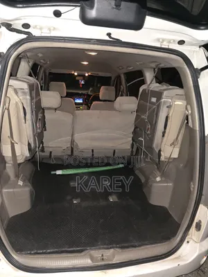 Toyota Noah 2005 White