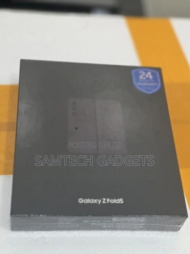 New Samsung Galaxy Z Fold 5 256 GB Black - thumbnail 2