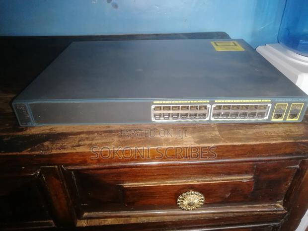 Cisco Catalyst Poe Switch - thumbnail 4