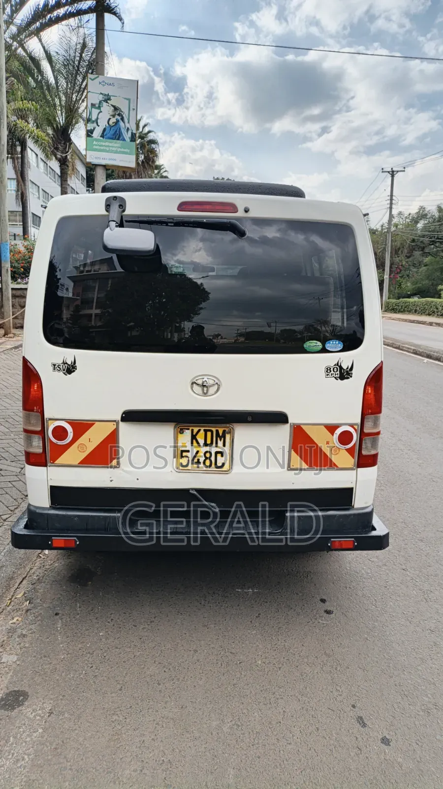 Toyota HiAce 2015 White