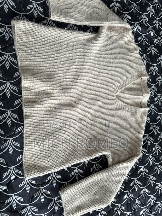 Sweatshirt - thumbnail 2
