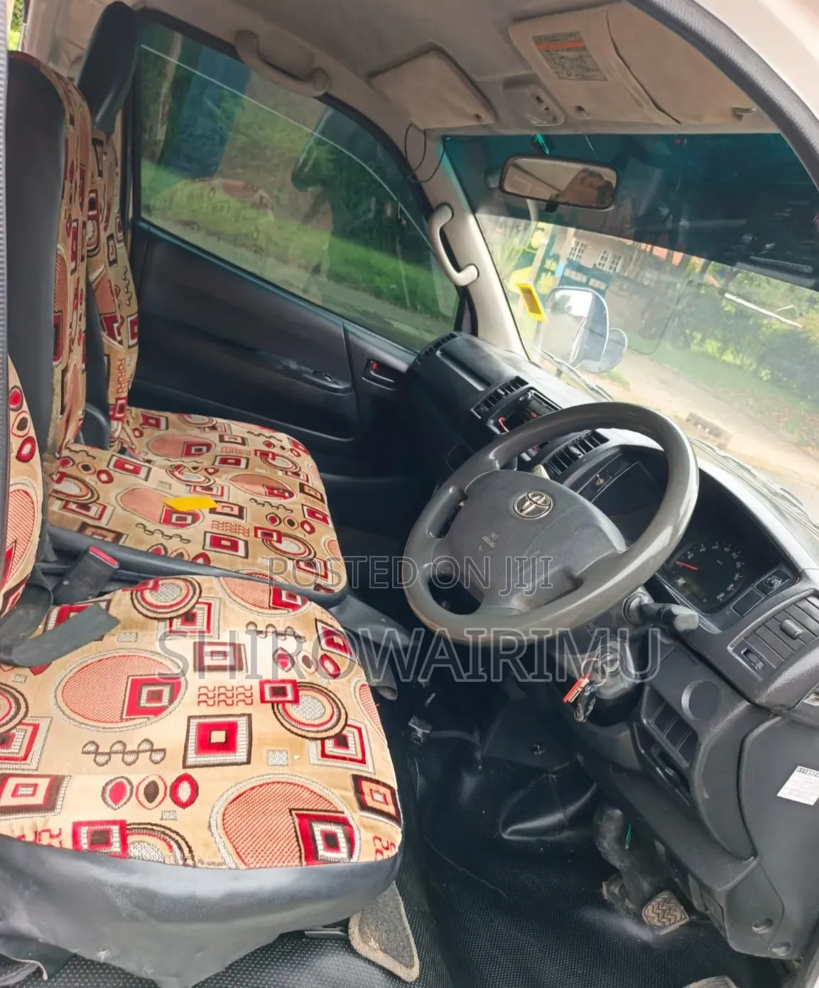 Toyota HiAce 2014 Grey
