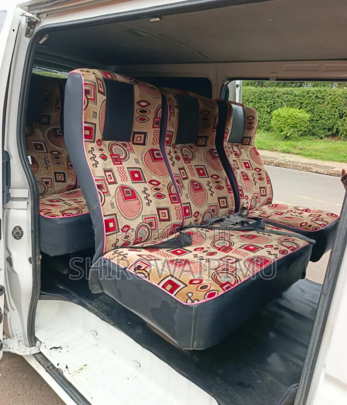 Toyota HiAce 2014 Grey