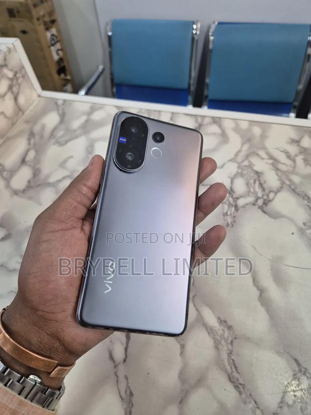 Vivo V60 256 GB Gray - thumbnail 3