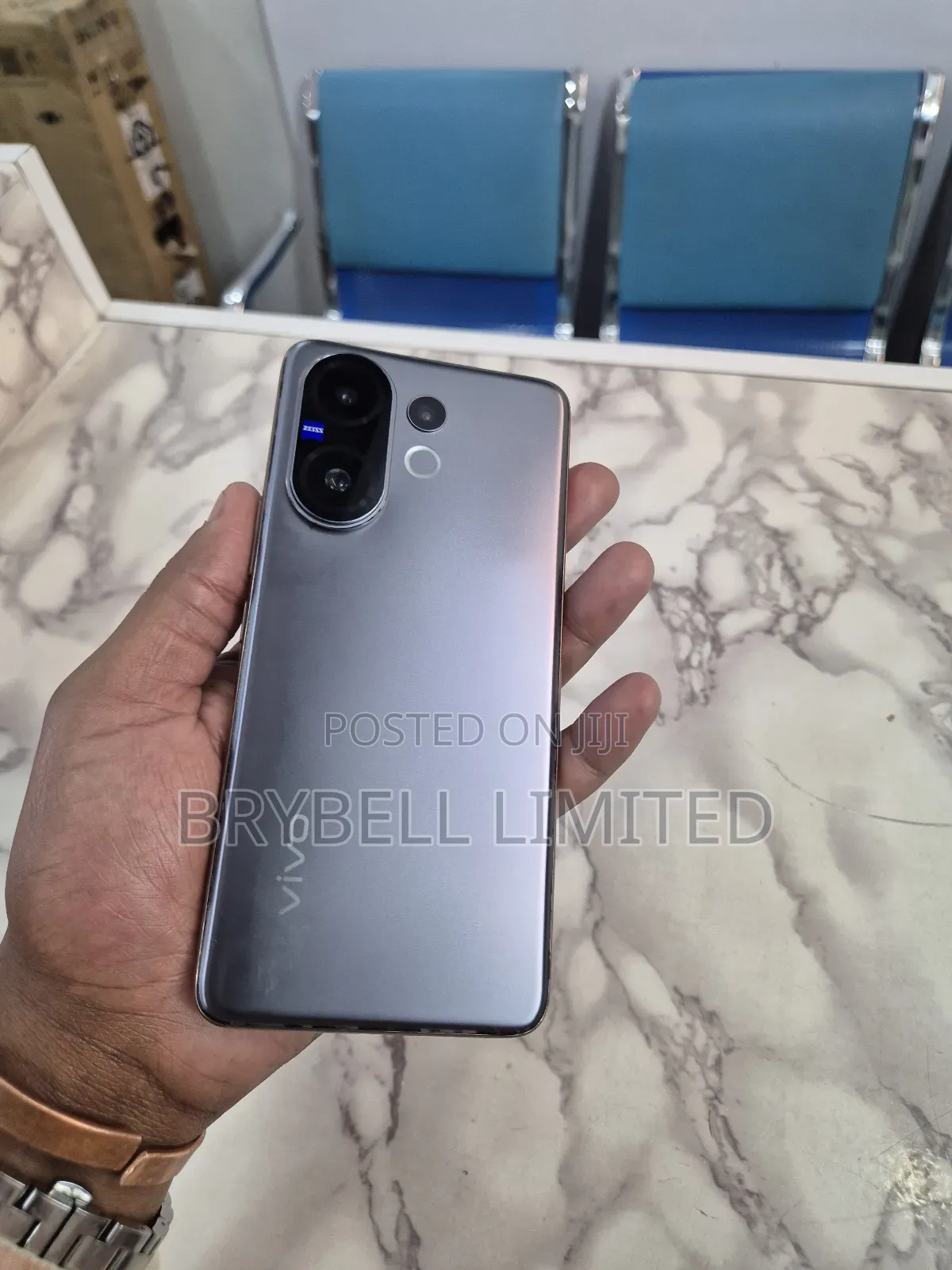 Vivo V60 256 GB Gray