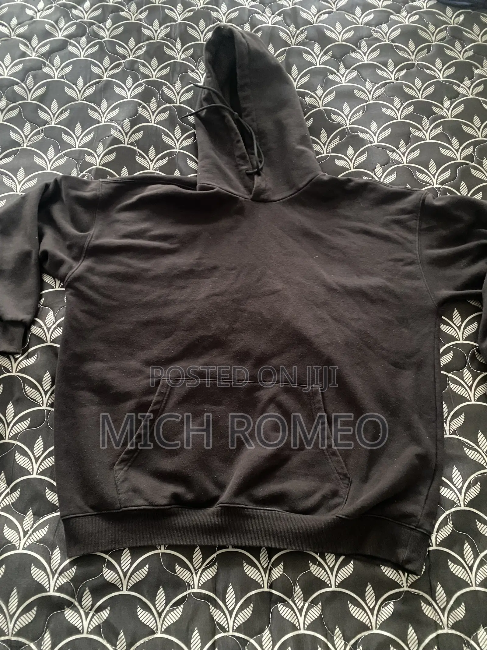 Black Hoody