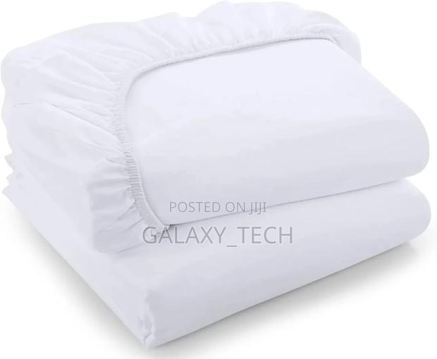 High Quality Cotton Mattress Cover With 2 Pillow Cases - thumbnail 2