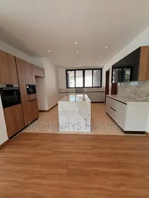 5bdrm Villa in Nyari for sale
