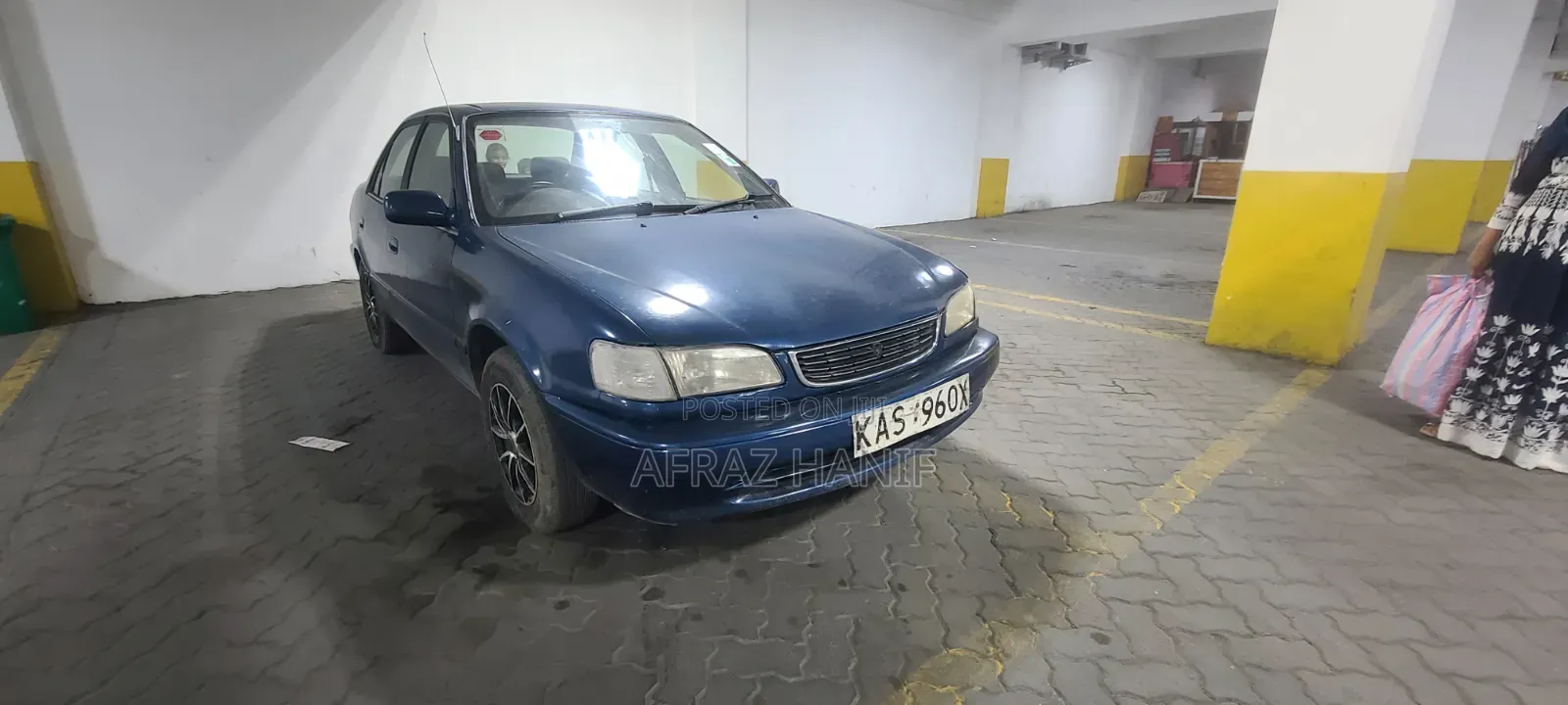 Toyota Corolla 1999 Blue